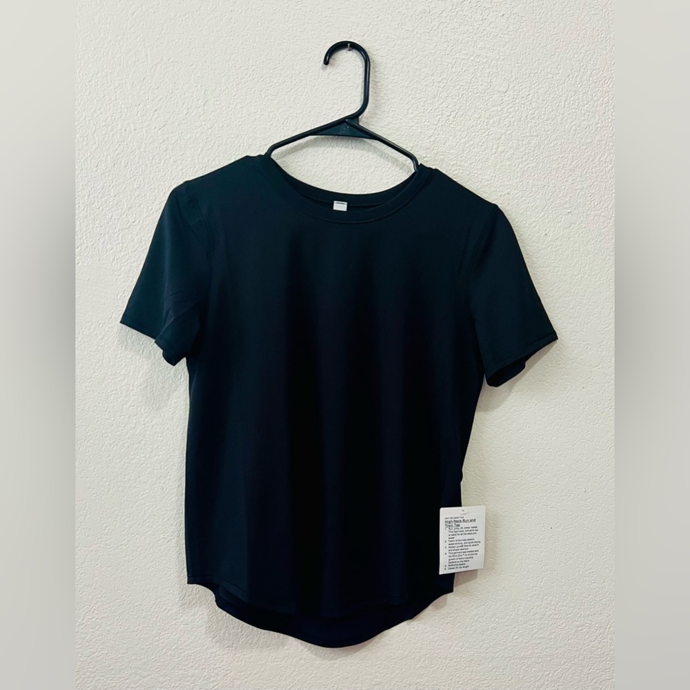 High-Neck Run and Train Tee
